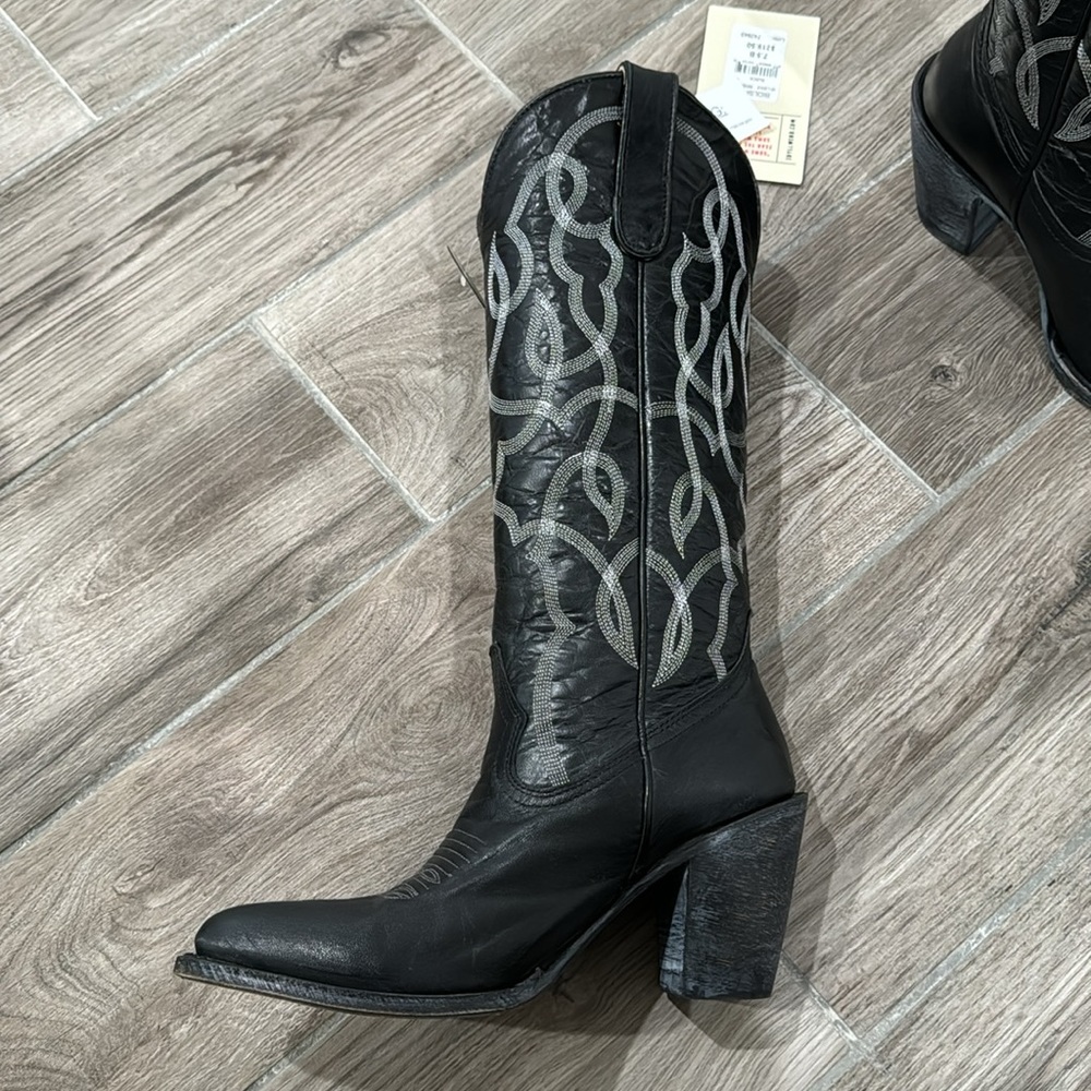 Idyllwind Woman’s Revenge Boots by Miranda Lambert - Picture 5 of 10